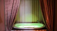 Kristall Hotel