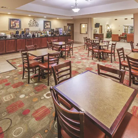 La Quinta Inn & Suites by Wyndham Stillwater-University Area