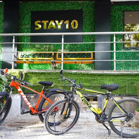 Stay10 Luxury Service Apartment Hotel
