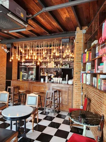 รูปภาพของโรงแรมเฮือนช้างเผือก