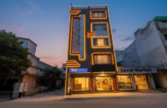 FabHotel Ishtara Auberge - Nr Yashobhoomi Convention Centre Hoteles cerca de Tomb of Adham Khan