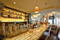 โรงแรมอินเซิล - ที่มีบาร์