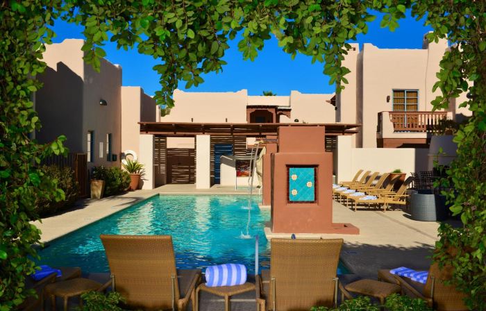 Lodge on the Desert
