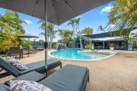 Grange Resort Hervey Bay - Rooftop Pools