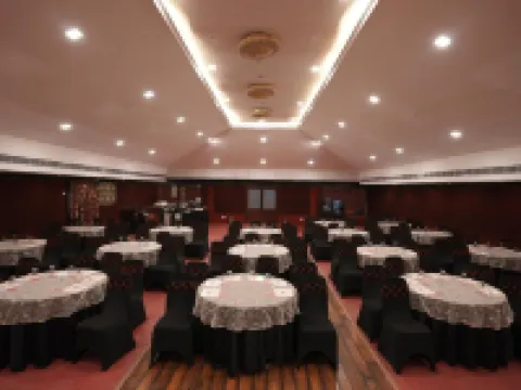 Saj Earth Resort & Convention Center , Kochi Hotels in Kochi