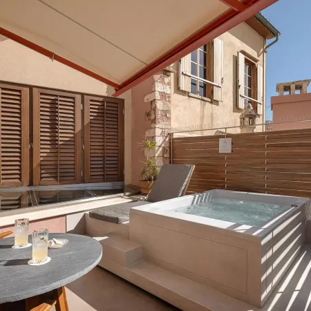 Domus Renier Boutique Hotel