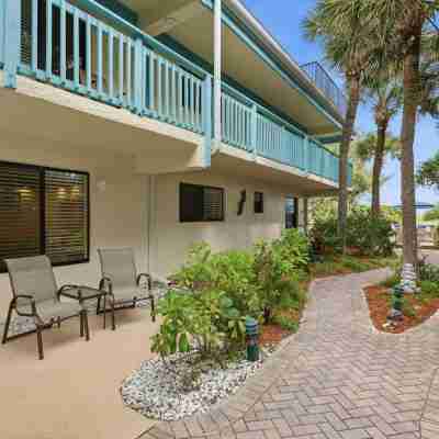 Sand Dune Shores Hotel Exterior