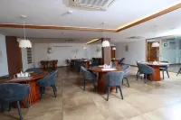 Devalokam Edappal - breakfast