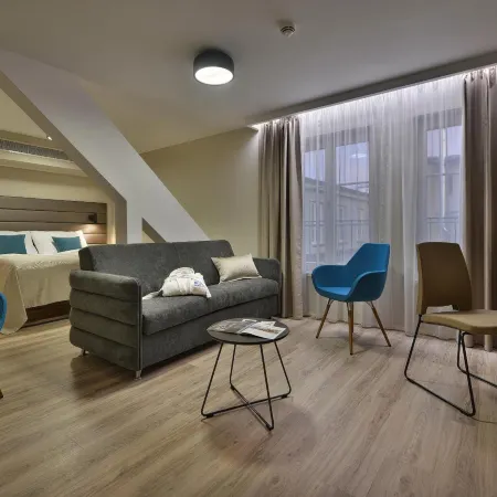 EA Hotel New Town