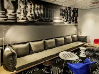 ibis Macae - parking