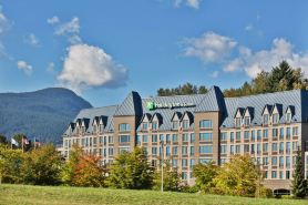 DoubleTree by Hilton North Vancouver