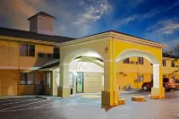 Super 8 by Wyndham Muncie/Ball St. College Area Hotels near Walmart Connection Center