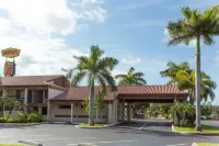 Super 8 by Wyndham Riviera Beach West Palm Beach Hotels near Peanut Island