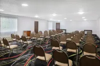 Super 8 by Wyndham Pensacola Các khách sạn ở Escambia County