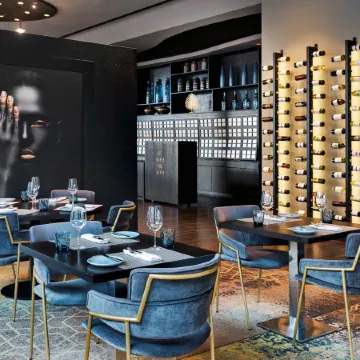 Renaissance Zurich Tower Hotel