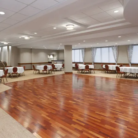 Ramada by Wyndham Milwaukee