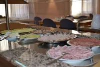 Haus der Begegnung Heilig Geist - breakfast