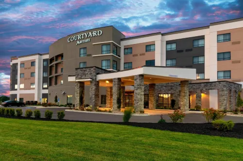 Courtyard Cleveland Elyria فنادق في Elyria