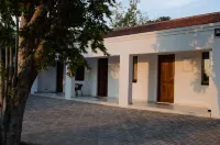 The Royal Guest House - Bãi đậu xe