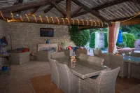 Le Mas de Gleyzes - Charme Authentique & Détente Avec Piscine Hotels in Cabrieres