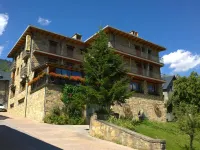 Hotel Boutique Mediodía & Apartments Hotels in Sobrarbe