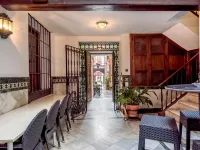 Feel Hostels City Center Отели рядом с достопримечательностью «Малага - центр»