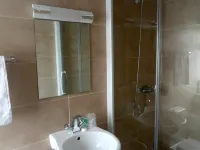 Warwick Lodge Hotels in Surbiton