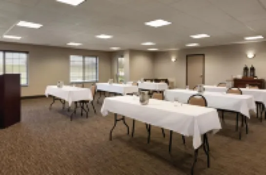 Country Inn & Suites by Radisson, Indianapolis Airport South, IN