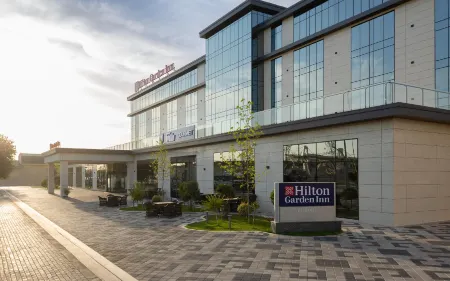 Hilton Garden Inn Samarkand Отели рядом с достопримечательностью «Мечеть - Хазрет-Хызр»