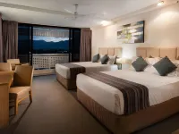 Rydges Esplanade Resort Cairns - Strand