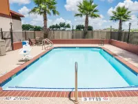 Super 8 by Wyndham Brookshire TX