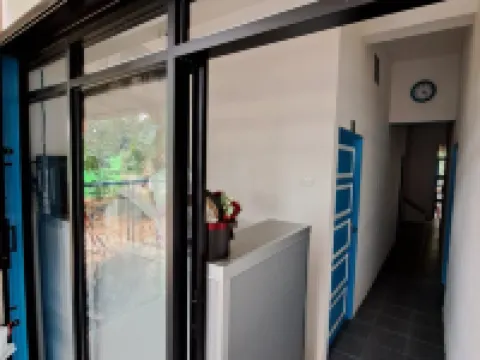 Airin Kost and Homestay Hotels in Sedau