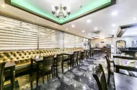 Modern Business Hotel - breakfast