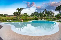 Cala Sinzias Resort - Pools