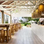 BreakFree Aanuka Beach Resort - bar