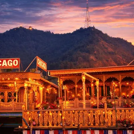 Chicago Group of Houseboats