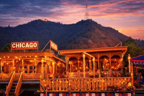 Chicago Group of Houseboats - Parvekkeita