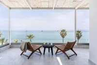 Blue Carpet Luxury Suites - Mountain view
