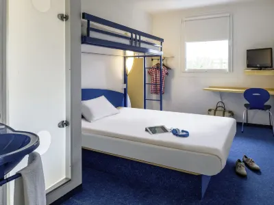 Ibis Budget Loriol le Pouzin Отели в г. Ле-Пузен