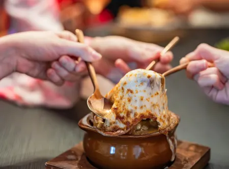 voco Niagara Falls - the Cadence Отели рядом с достопримечательностью «Водопады Бридал Вейл»