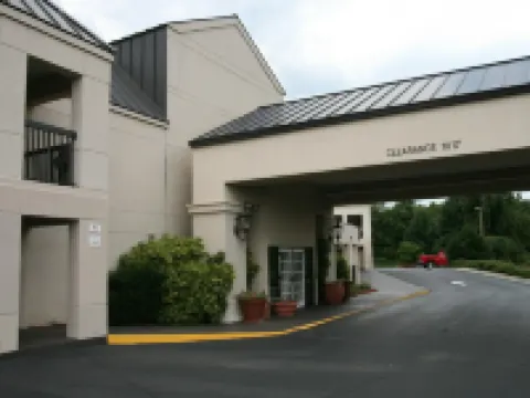 Travelodge by Wyndham Roanoke Hotels in Catawba