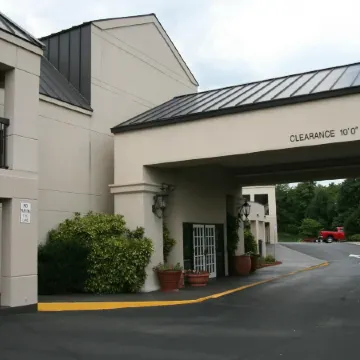 Travelodge by Wyndham Roanoke Отели в г. Катоба