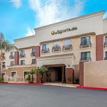 La Quinta Inn & Suites Temecula Отели в г. Темекула