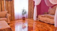 Family House Hotel