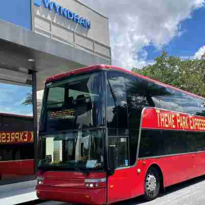 ウィンダム レイク ブエナ ビスタ – ディズニー スプリングス エリア Hotel Exterior