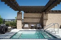 SpringHill Suites โดย Marriott Milpitas Silicon Valley - ที่มีสระว่ายน้ำ