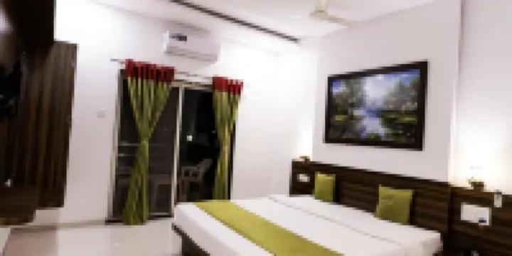 Hotel Green Exotica Mahabaleshwar - Deluxe Room