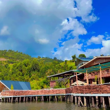 Lake Bunyonyi Rock Resort