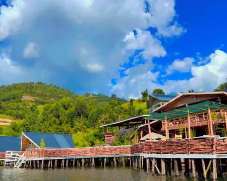 Lake Bunyonyi Rock Resort Hoteles en Distrito de Kabale