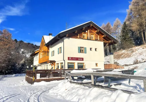 Rifugio Viote Hôtels à : Norge